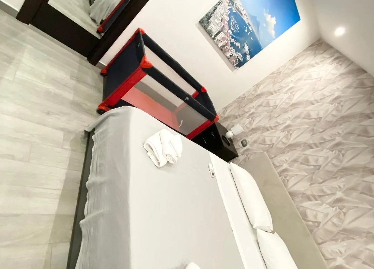 Daly Home Intero Appartamento Mugnano di Napoli 0*,  Italy